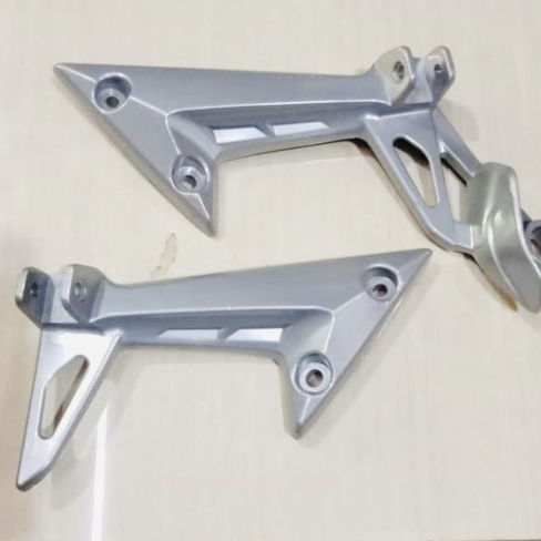 Dudukan Footstep Belakang Jupiter MX Old SILVER