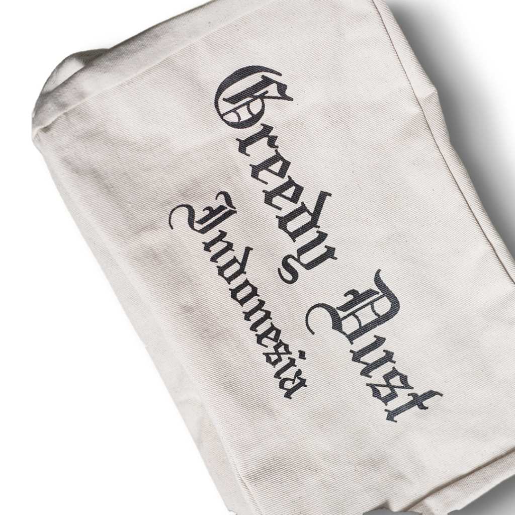 NEW ARRIVAL GREEDY DUST INDONESIA SLING TOTEBAG BROKEN WHITE