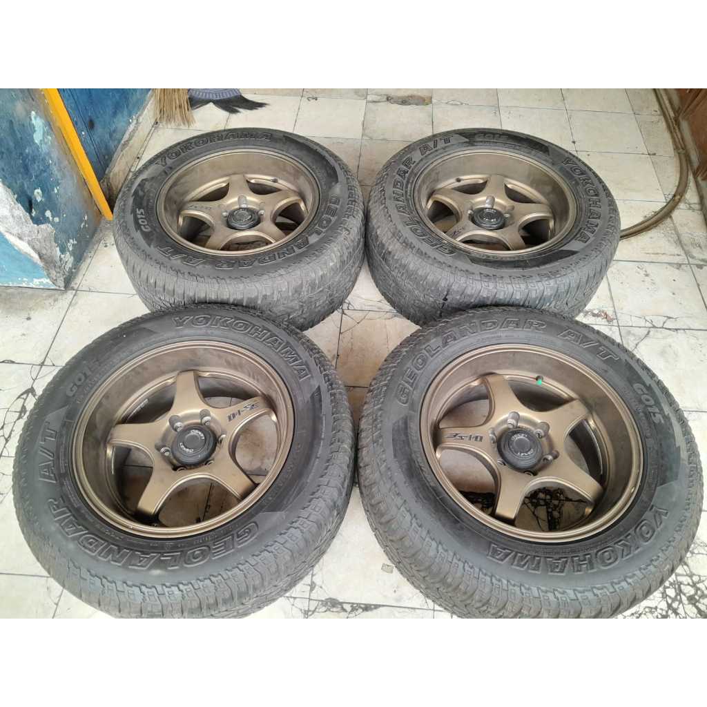 Velg Mobil Bekas Ring 18 Lubang Baut 6 Pelek Racing Second LENSO R18X9,5 6X139,7 ET20 BAN 285 60 R18