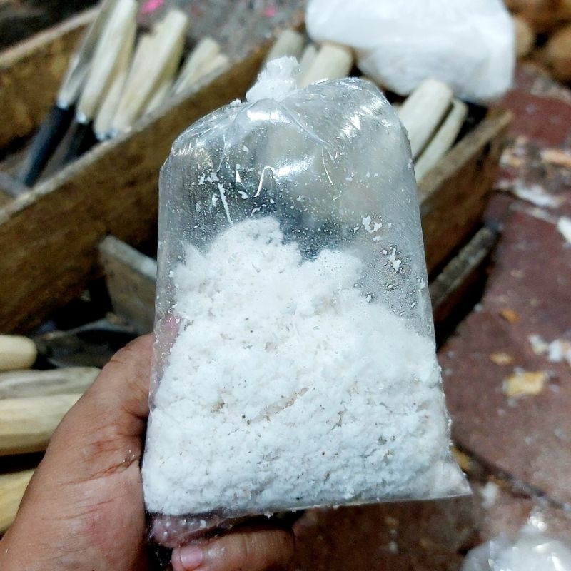 

Kelapa parut santan 1 bungkus