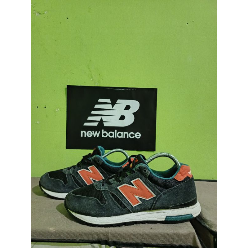 sepatu nb 565