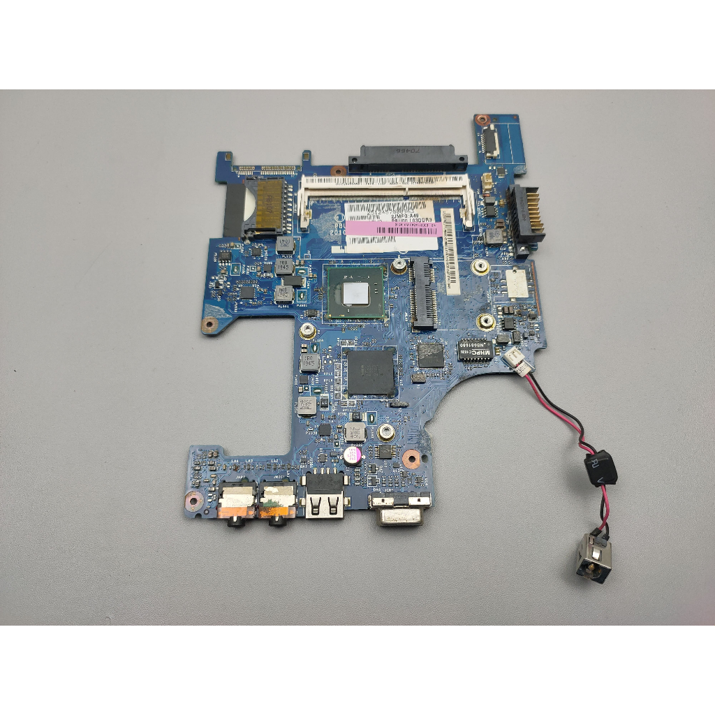 ET24 MBR-TOS-25 MOTHERBOARD LAPTOP TOSHIBA NB520 PBU00 LA-6851P REV 1.0