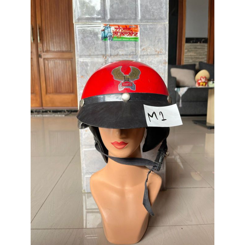 HELM VINTAGE Helm Chips Vespa Ori Merah