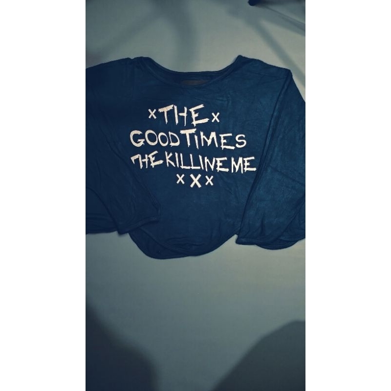 kaos crop biru dongker