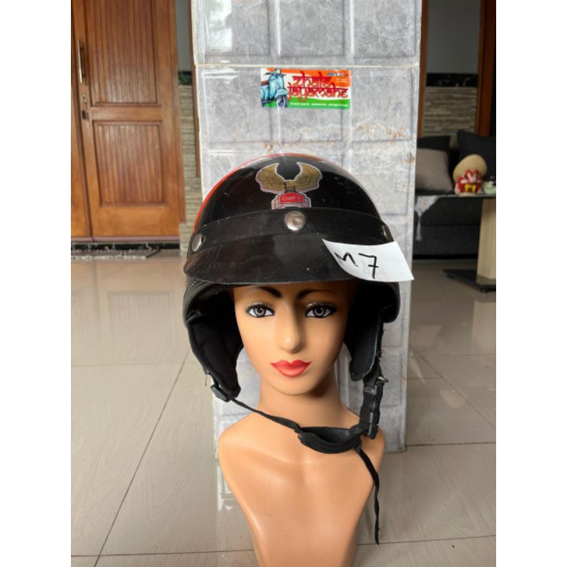 HELM VINTAGE Helm Chips Vespa Ori Merah