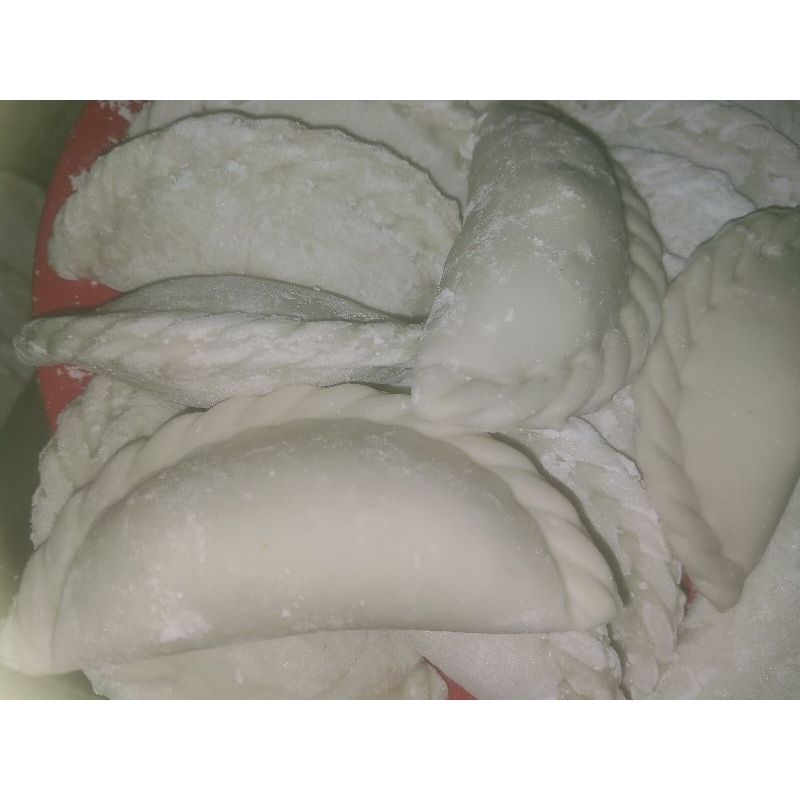 

cireng isi ayam pedas daun jeruk
