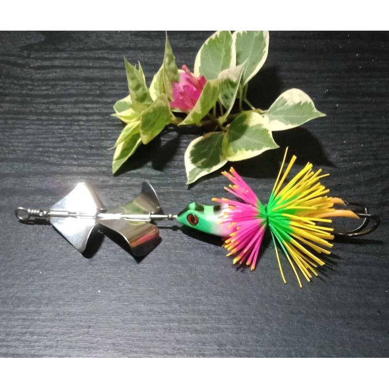 umpan casting Toman slater double propeller 18g