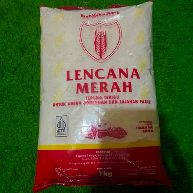 

TEPUNG TERIGU LENCANA MERAH 1 DUS ISI 12 pcs