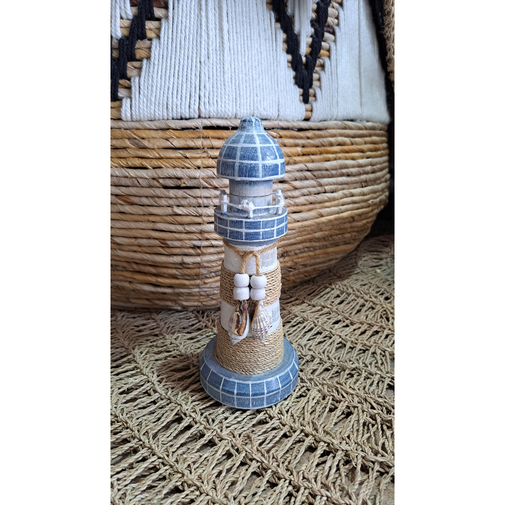 Dekorasi Menara Ukiran Kayu Handmade Bali