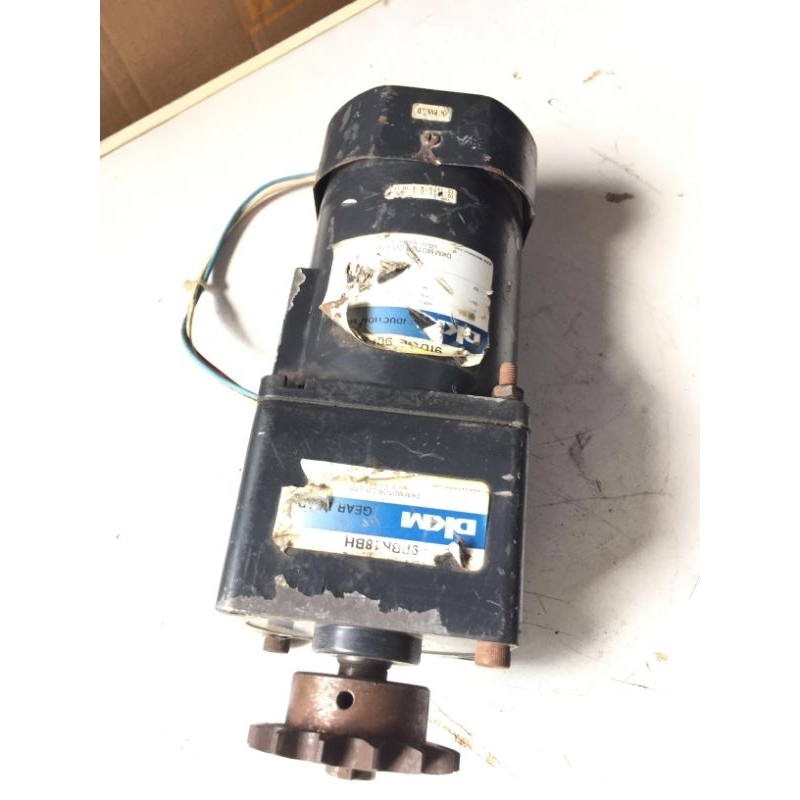 Dinamo Motor AC Gearbox 220V. 90W. Ratio 1:18