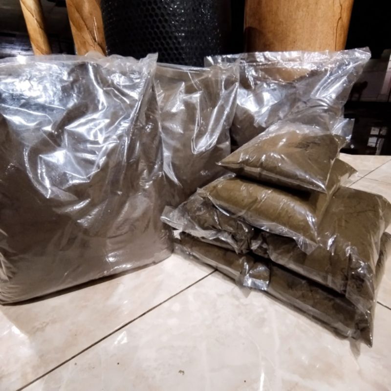 

kopi bubuk robusta /kopi bubuk giras murah 1kg