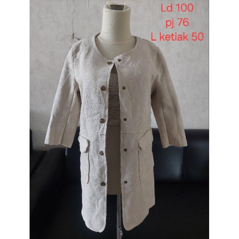 T&T long coat suede jaket cargo suede warna cream