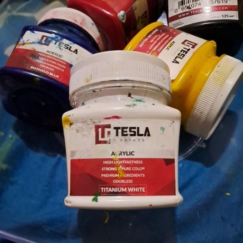 

[Preloved] Tesla Cat akrilik Titanium White 125ml
