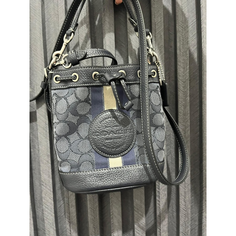 Preloved Coach Dempsey Bucket Navy