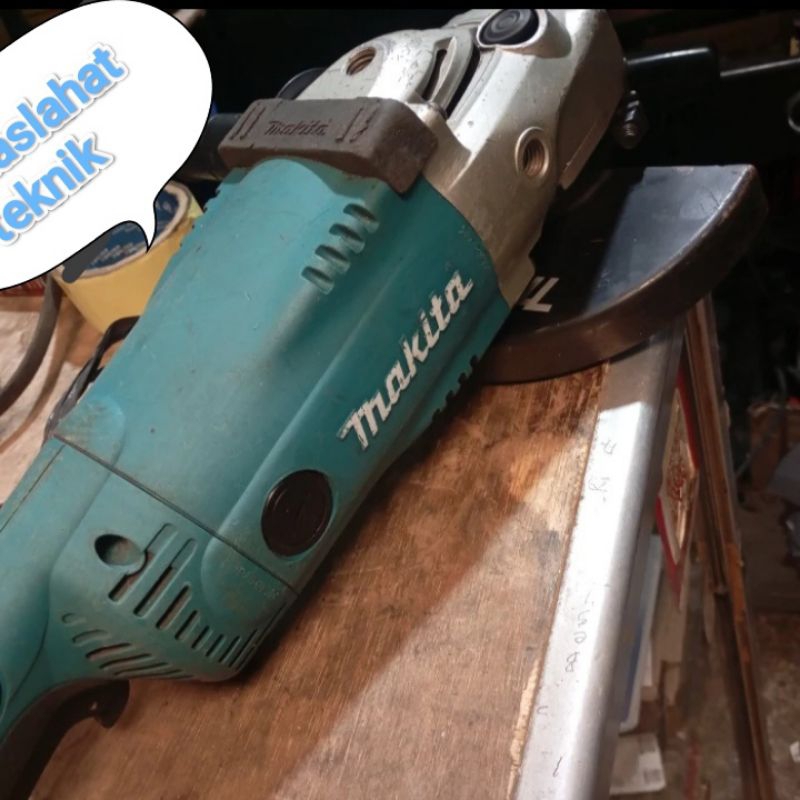 makita ga7020 mesin gerinda tangan 7" makita ga 70720 original