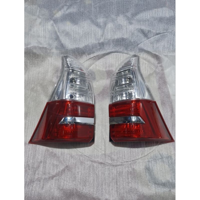 lampu belakang toyota avanza xenia 2019