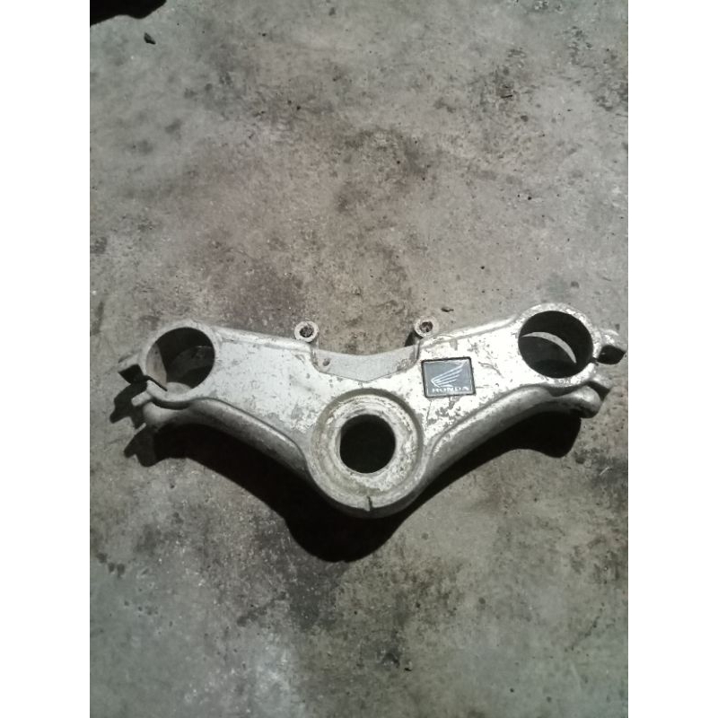 segitiga atas cbr 150 old