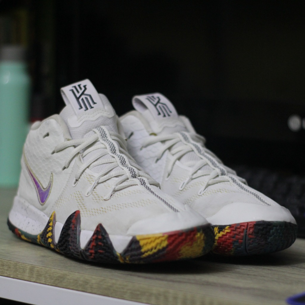 [SCND] NKE KYRIE 4 March Madness