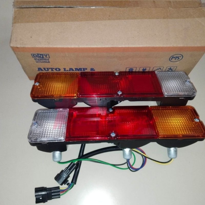 lampu stop belakang new carry pickup