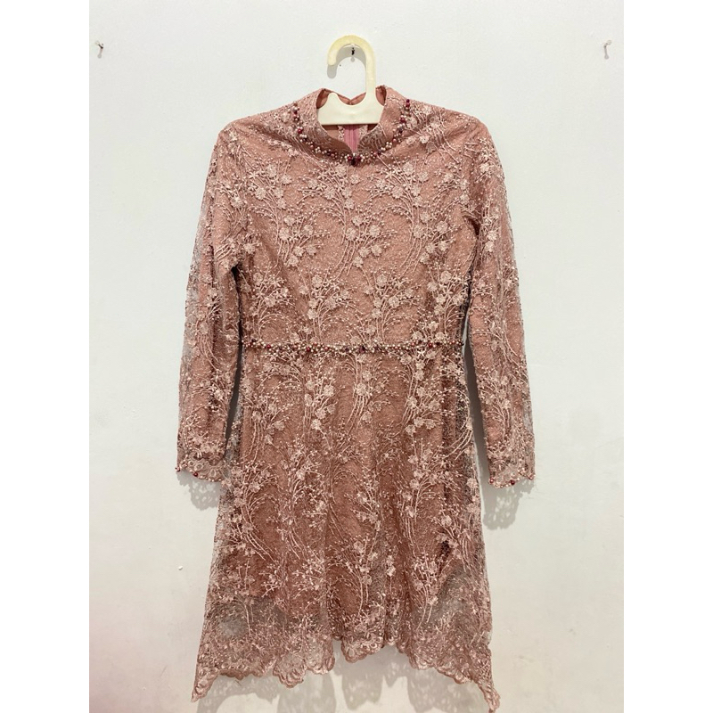 Sewa Kebaya Wisuda/Lamaran