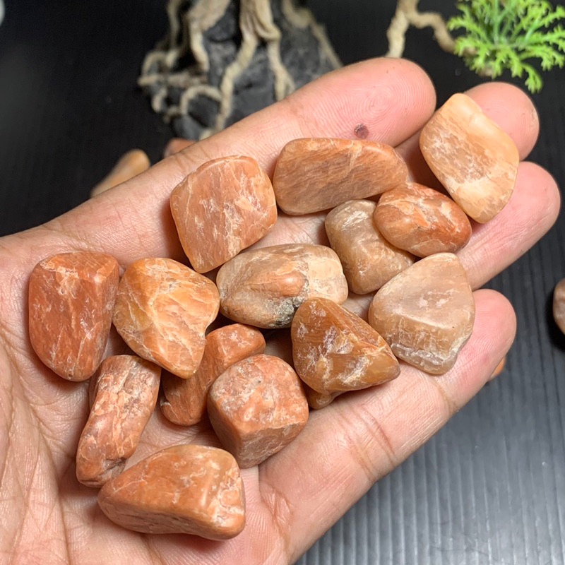 Batu sunstone/bahanan batu sunstone/lempengan batu sunstone/bongkahan batu sunstone natural batu ala