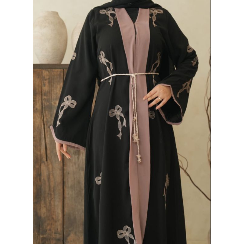 Abaya Tasya Pita / Abaya Saudi / Gamis Hitam / Abaya Arab / Abaya Hitam / Abaya Murah / Abaya Loose 
