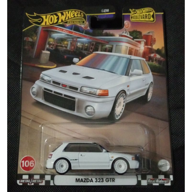 HOT WHEELS BOULEVARD MAZDA 323 GTR