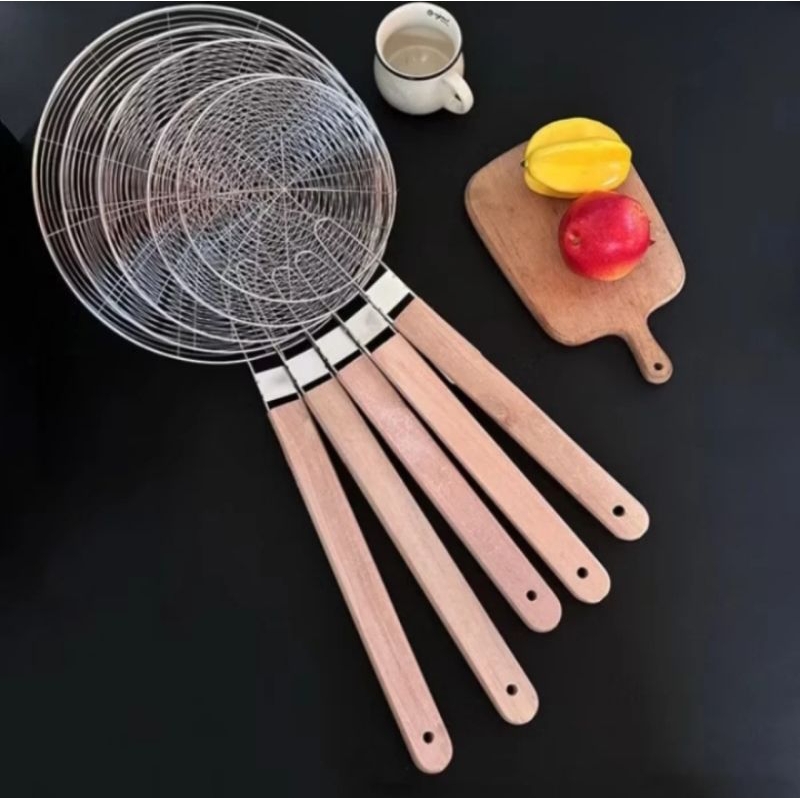 Saringan Masak Stainless Gagang Kayu / Serok Parabola Gagang Kayu