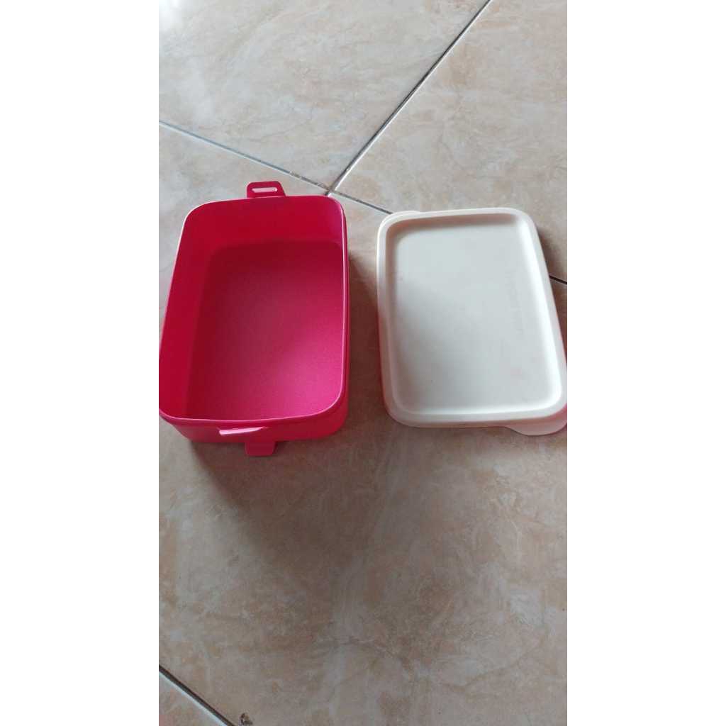 Tupperware Click To Go Rectangular 900ml