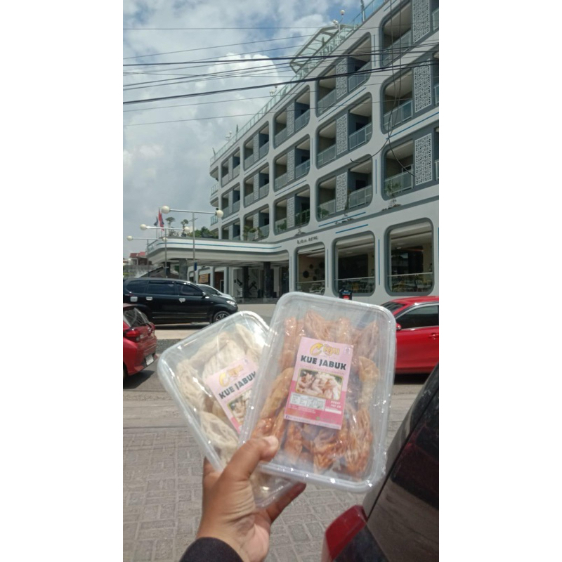

KUE JABUK PREMIUM MANTAP RENYAH DAN MANIS