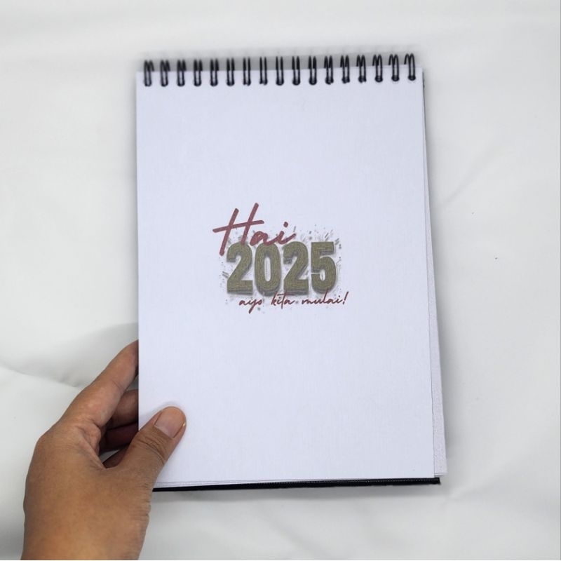 

Kalender Minimalis 2025
