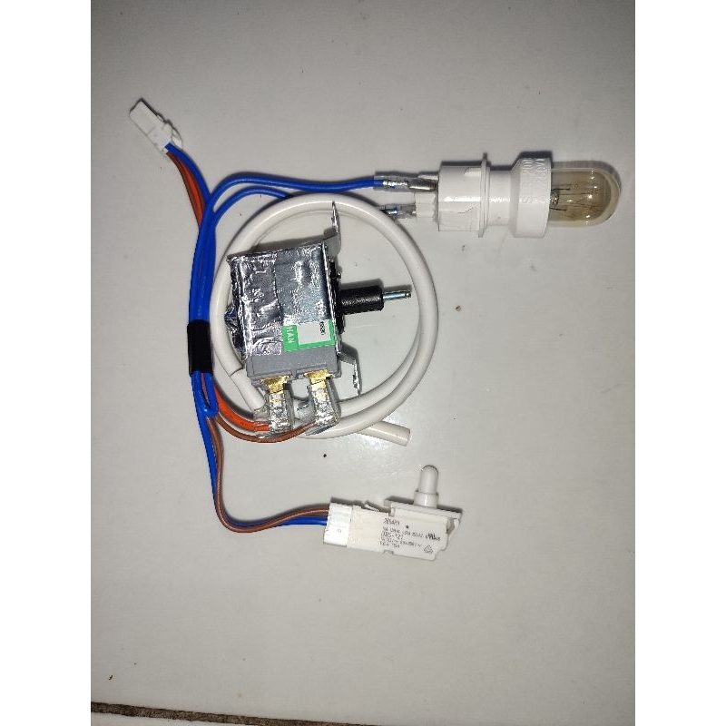 Termostat fiting lampu switch pintu kulkas 1 pintu sharp original