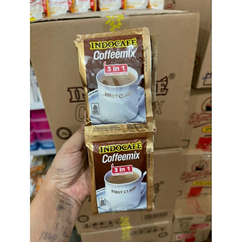 

Kopi Indocafe coffeemix 3 in 1 sachet 1 renceng