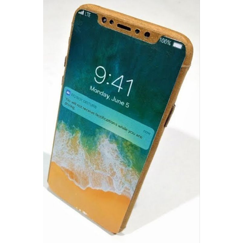 

kerajinan hp dari kardus replika hp dari kardus handphone dari kardus prakarya hp dari kardus