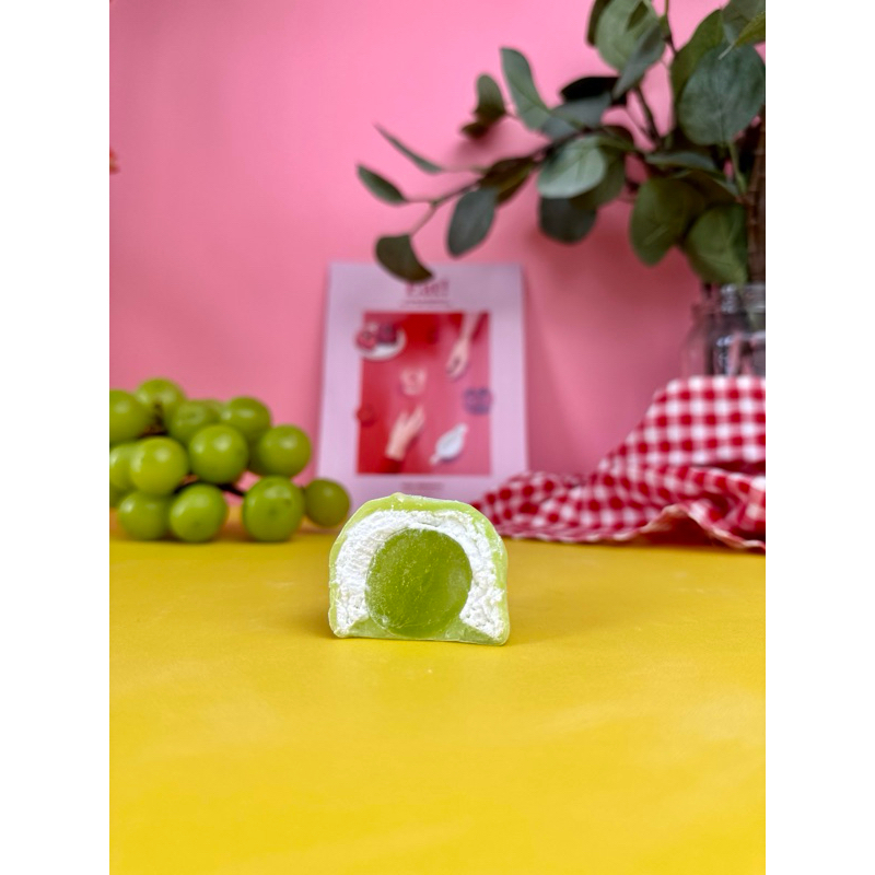 

Mochi Grape Muscat Vanilla