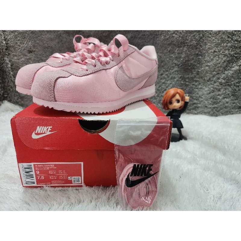Sepatu Nike Original ; Nike Pink ; Sepatu sneakers Pink ; Nike Cortez Pink  ; Nike Cortez Pink New ;