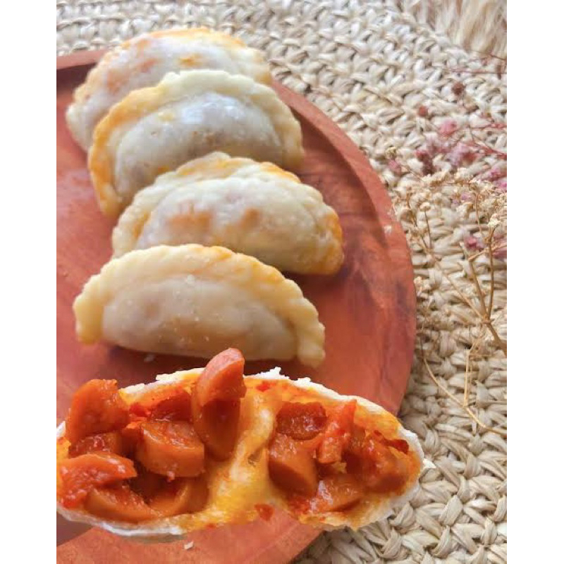 

Cireng isi sosis pedas enak banget