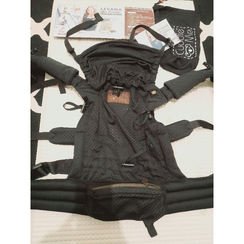 Levana Air Carrier Black Hitam Cuddle Me Preloved Gendongan SSC Newborn