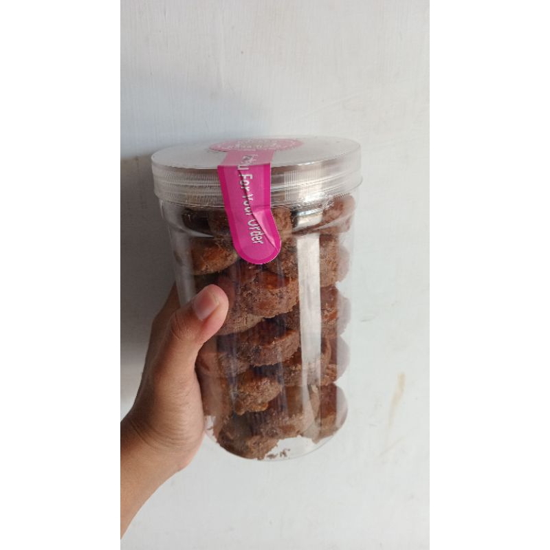 

kue kacang coklat