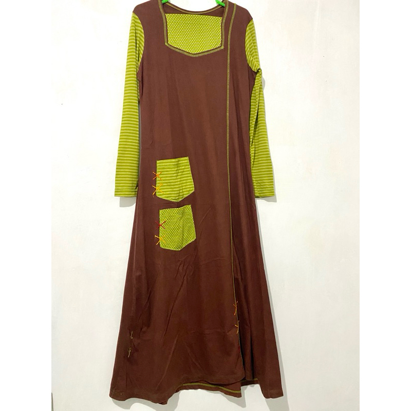 Preloved Dress Dannis