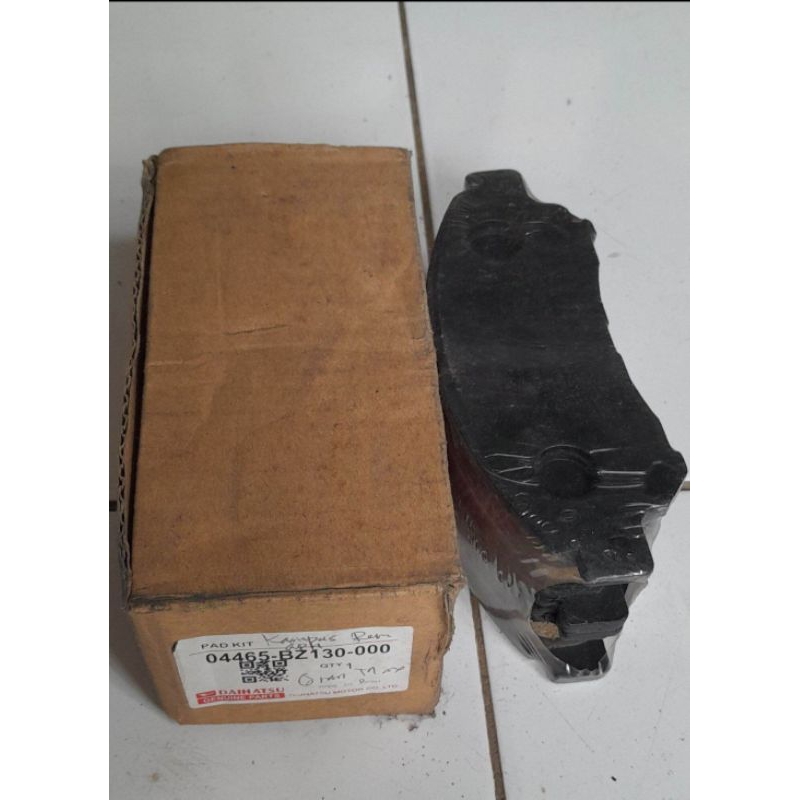 kampas rem depan daihatsu grand max