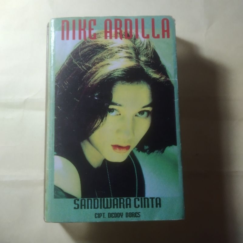 kaset pita Nike Ardilla - sandiwara cinta