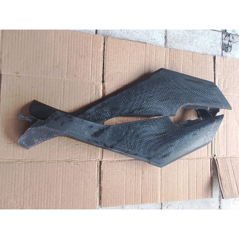 cover tutup blok aki Yamaha Vixion nvl new original copotan