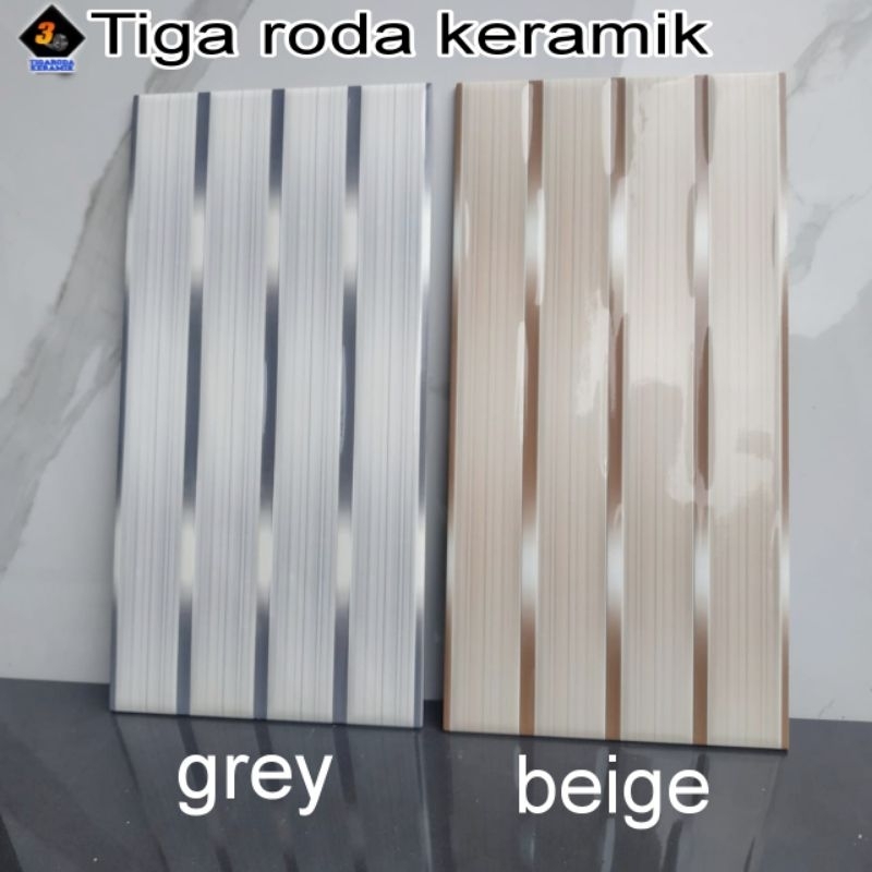 keramik dinding 25x50/keramik motif garis silver/keramik minimalis/keramik dinding dapur/keramik din