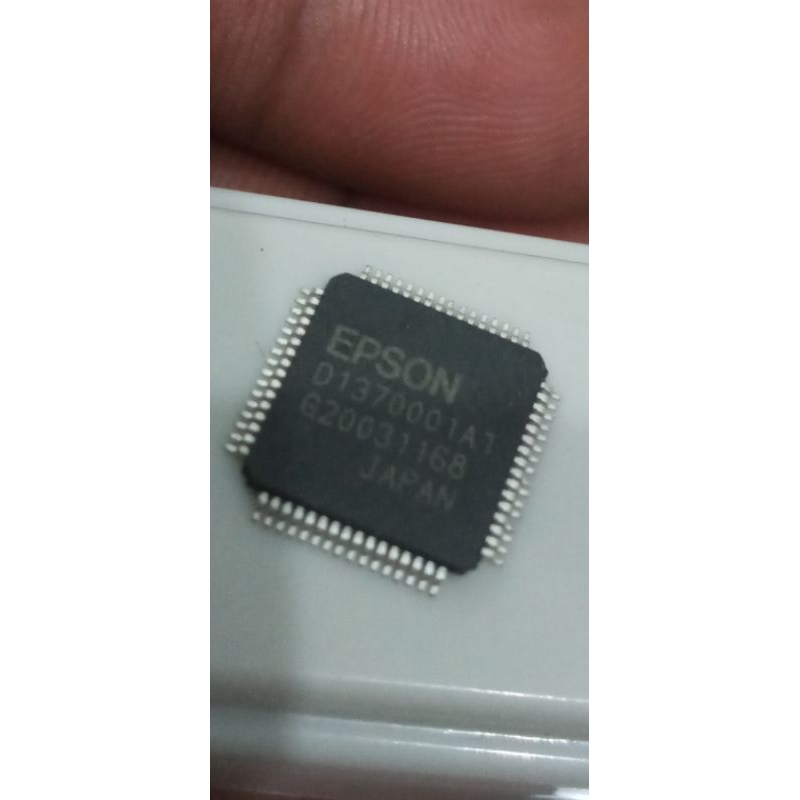 IC EPSON D1370001A1 G20031168 JAPAN ic driver lcd IC display YAMAHA PSR s500 s550 s650 s670 s750