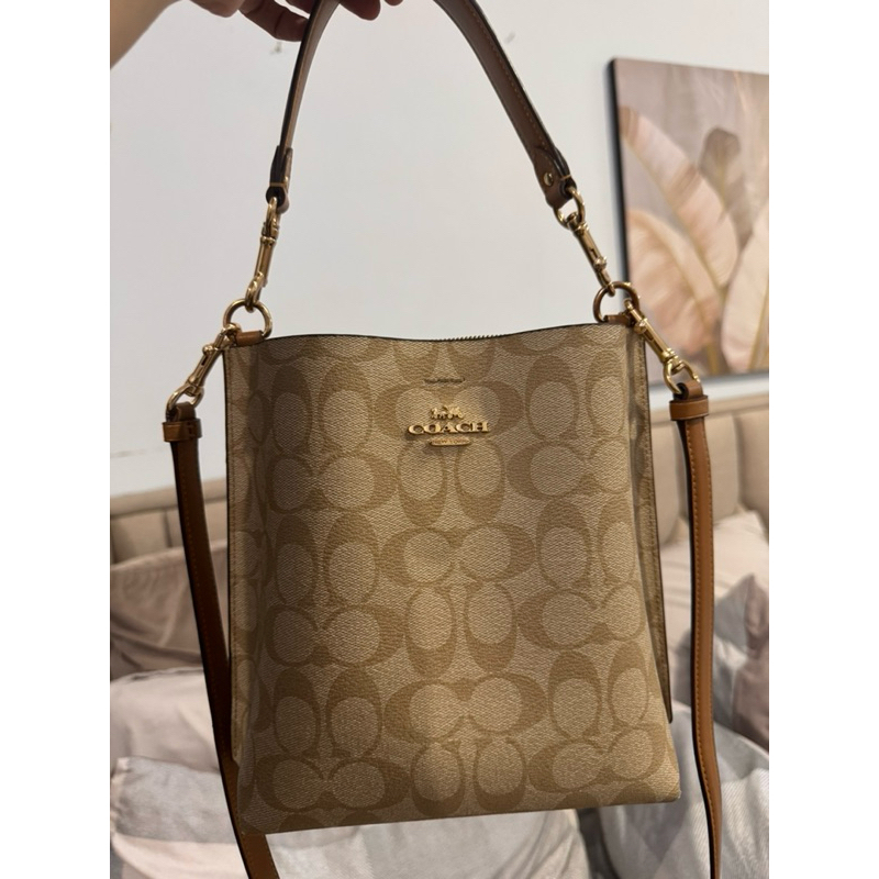 coach mollie baucket