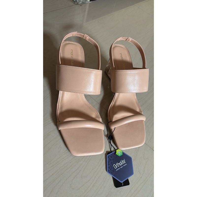 wedges kaca marie claire