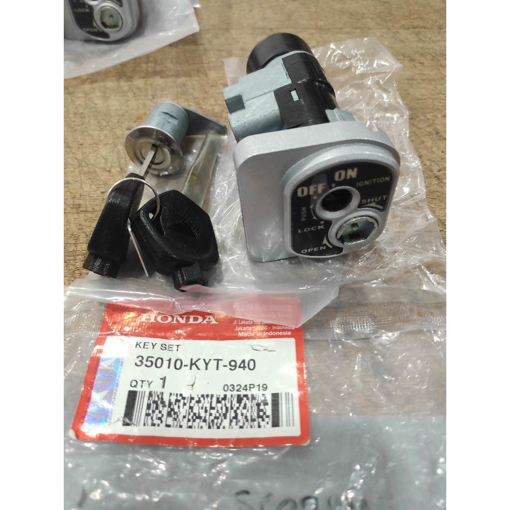 kunci kontak scoopy karbu ori