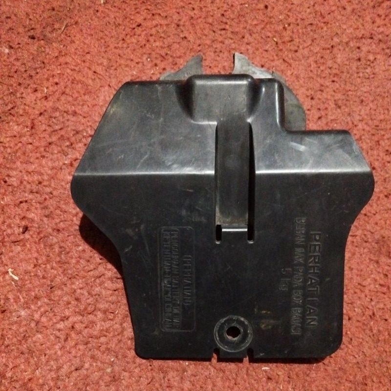 Cover tutup aki Honda Revo absolute / Blade 110 lama original