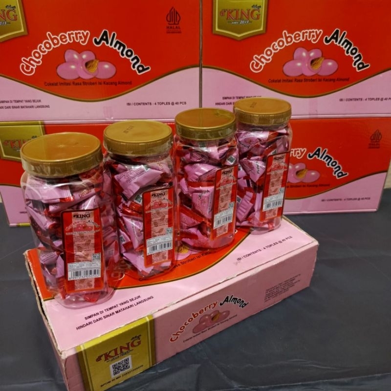 

Cokelat imitasi Rasa Stroberi isi kacang Almond/Coklat d'KING